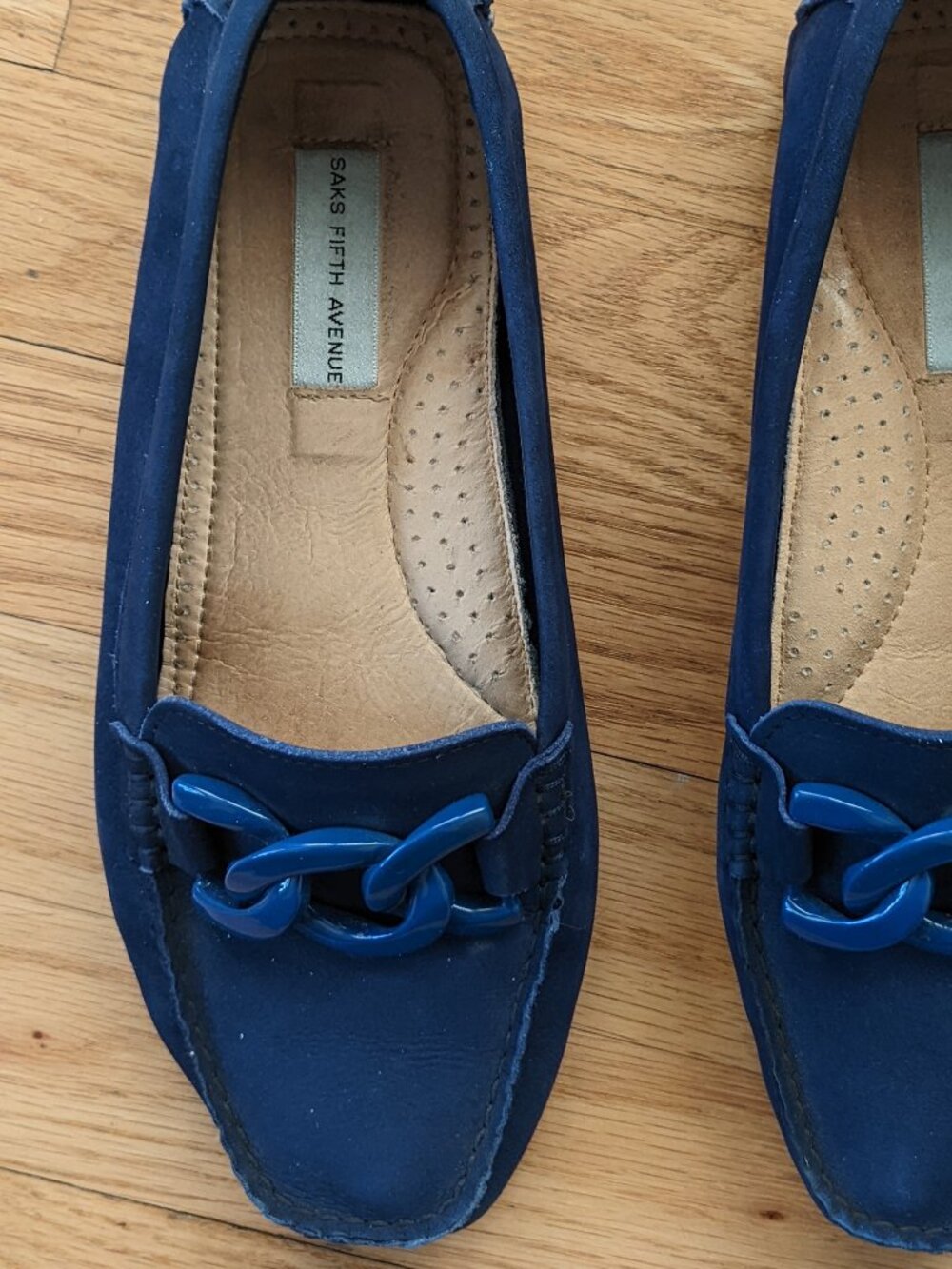 Saks Fifth Avenue royal blue suede shoe